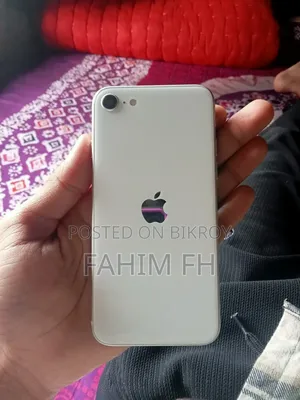 অ্যাপল আইফোন এসই (২০২০) ১২৮ জিবি সাদা