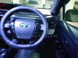 Toyota Aqua 2017 Black