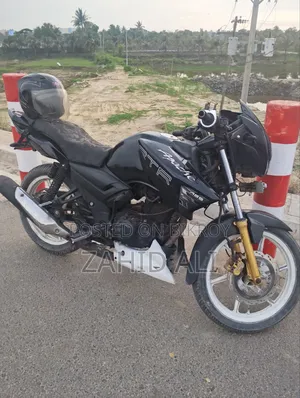 TVS Apache RTR 160 2V 2020 Black