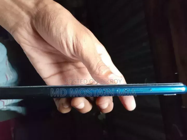 Vivo Y11 32 GB Blue