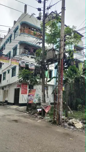 1,600 Sq Ft Commercial Space in Prime Location of South Banasree