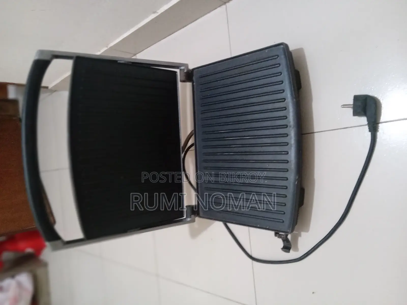 Maico Toaster. Chicken. Fish. Burger. Etc.