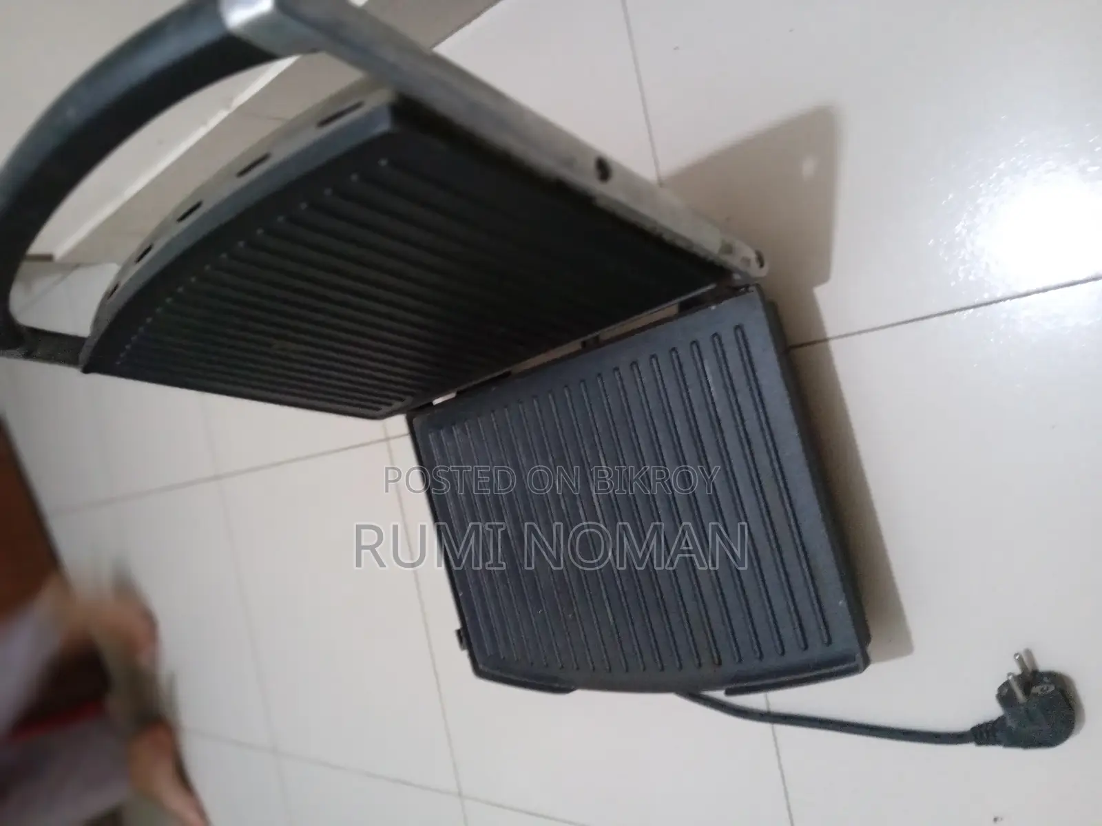 Maico Toaster. Chicken. Fish. Burger. Etc.