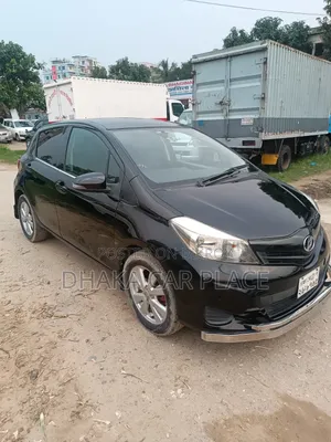 Toyota Vitz 1.5 FWD 5dr 2011 Black