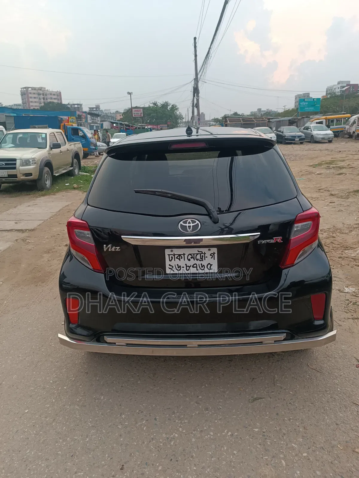 Toyota Vitz 1.5 FWD 5dr 2011 Black