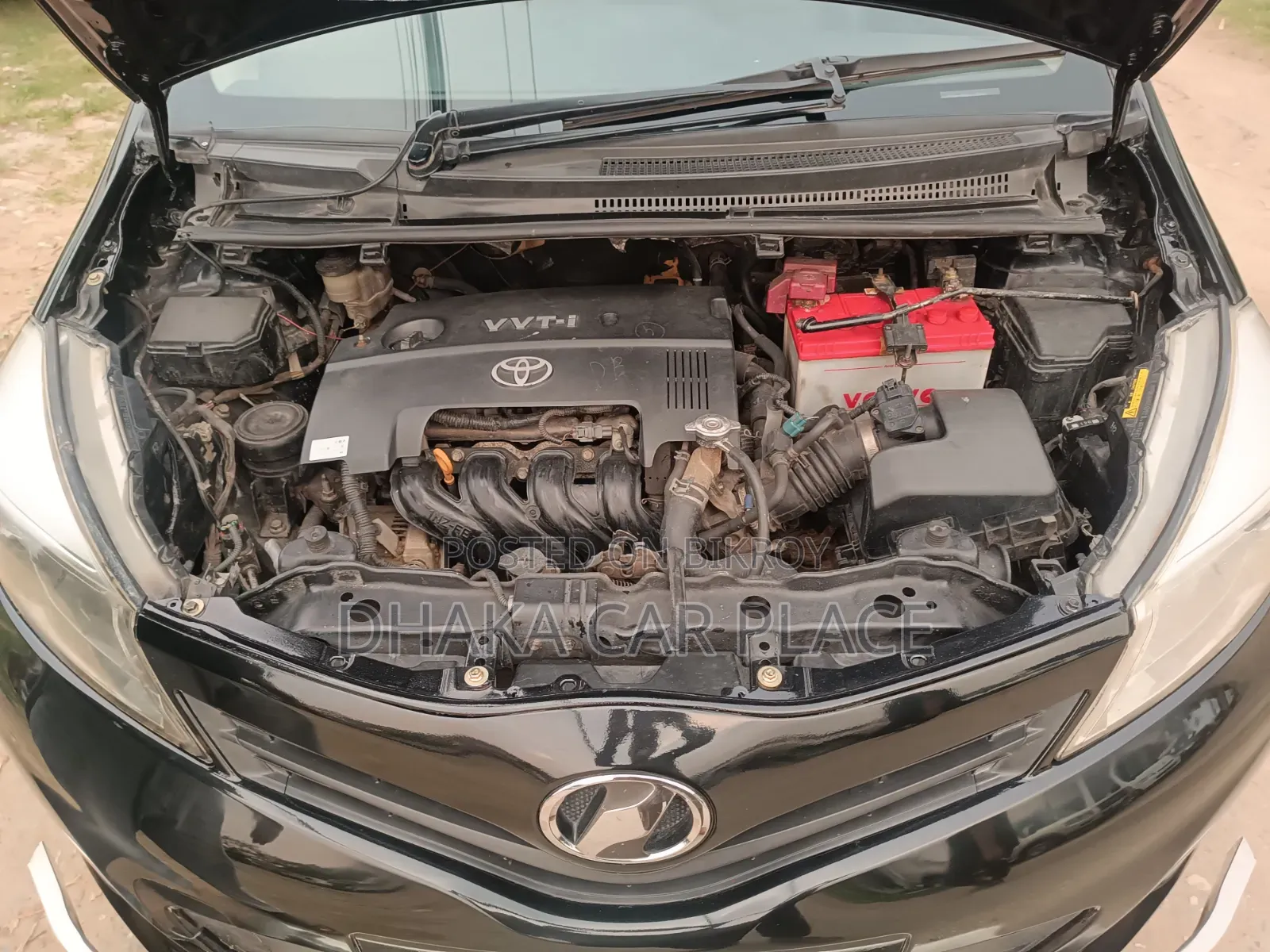 Toyota Vitz 1.5 FWD 5dr 2011 Black