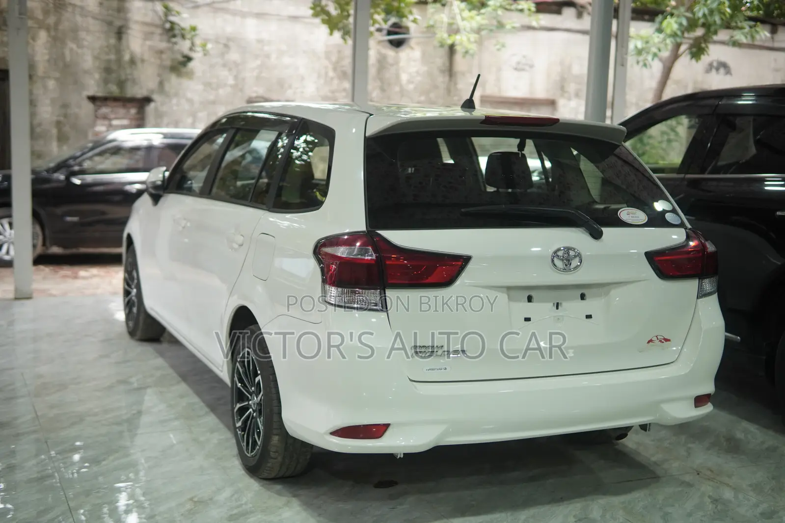 Toyota Corolla Fielder 2021 Pearl