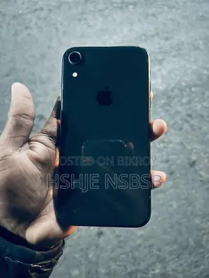 Apple XR 64 GB Black
