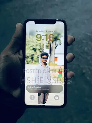 Apple XR 64 GB Black