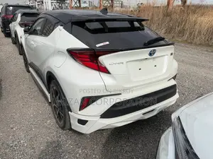 Toyota C-Hr 2021 Pearl