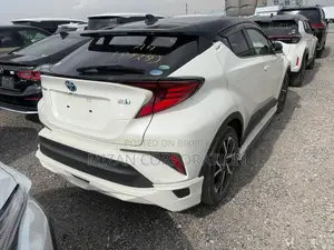 Toyota C-Hr 2021 Pearl