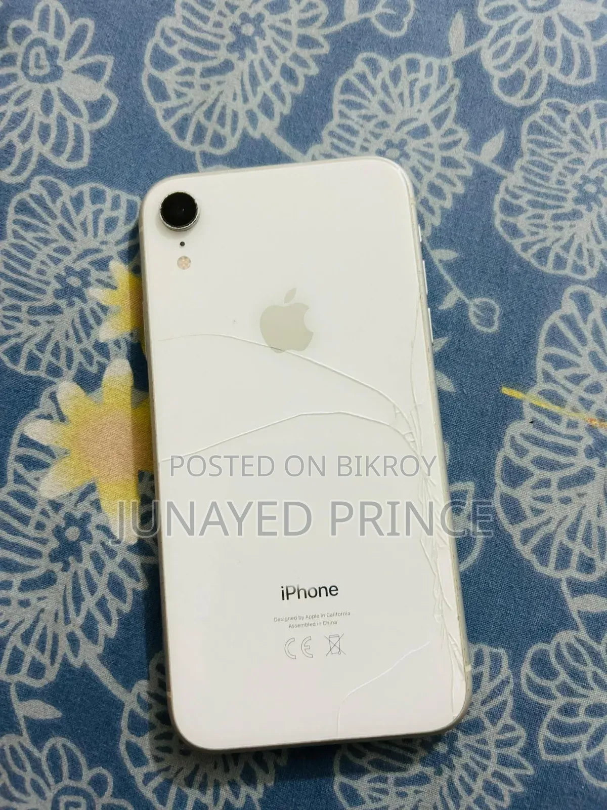 Apple XR 64 GB White
