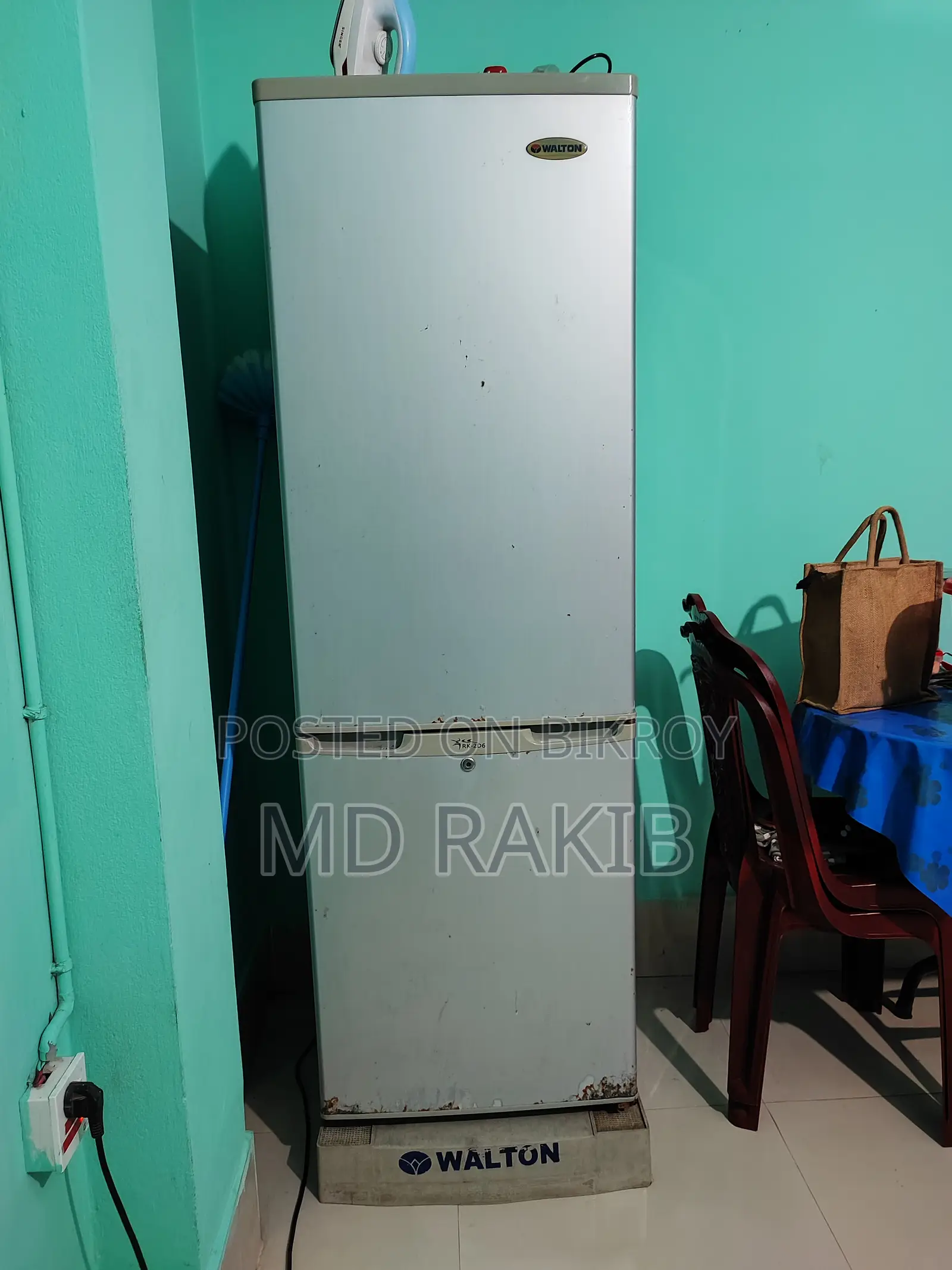 Walton 246L Running Fridge For Sale