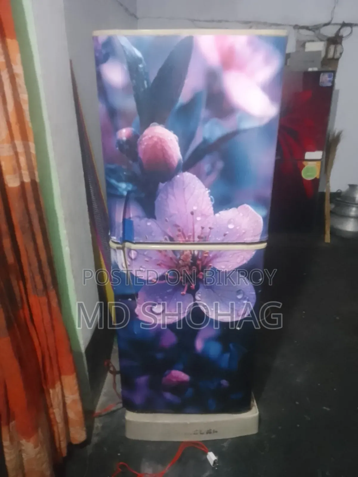 একটি নতুনের মত ফ্রিজ বিক্রয় হব