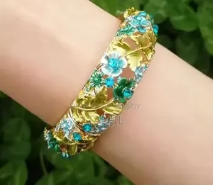 লেডিস গোল্ড প্লেটেড ব্রেসলেট