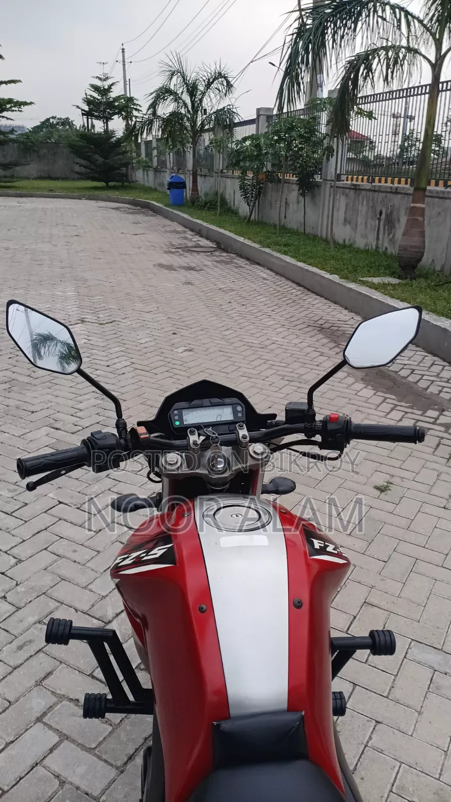 Yamaha FZ 2018 Red
