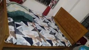 সেগুন কাঠের খাট