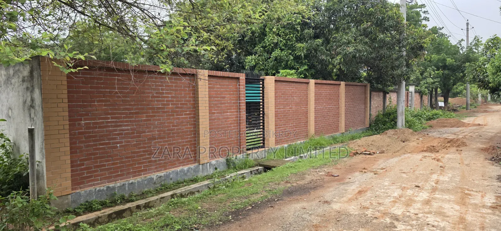 South facing 5 katha plot in Sector 26.