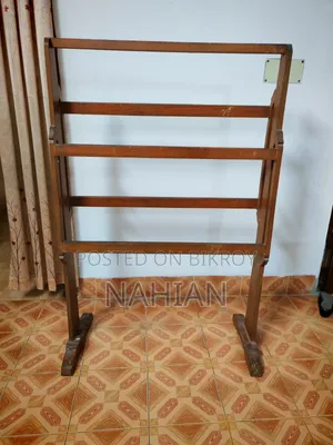 A Used Alna (Clothes Rack) for Sale