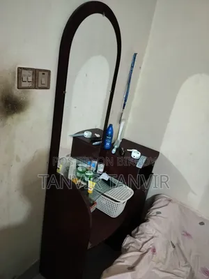 মেলামাইন বোর্ডের ড্রেসিং টেবিল