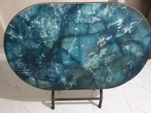 ফোল্ডিং বোর্ড টেবিল