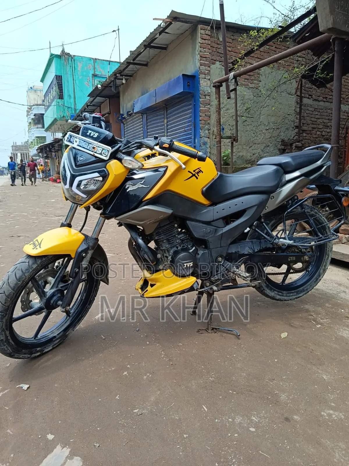TVS Raider 125 2023 Yellow