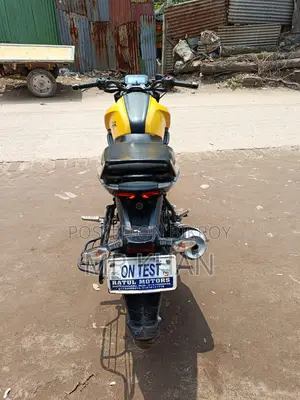 TVS Raider 125 2023 Yellow