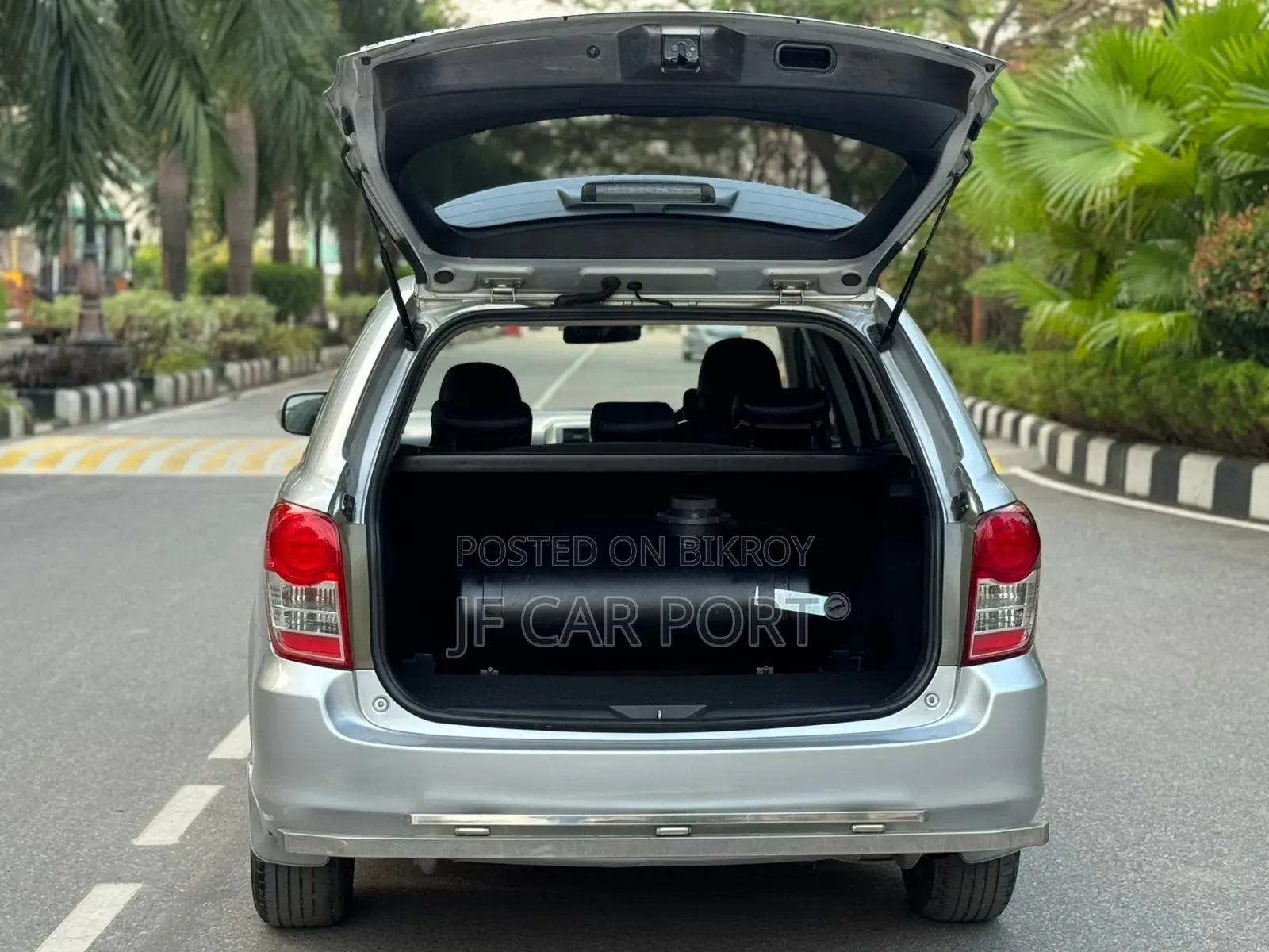 Toyota Corolla Fielder 1.5 Petrol FWD 2011 Silver