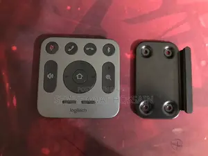 Logitech Meetup v R0007