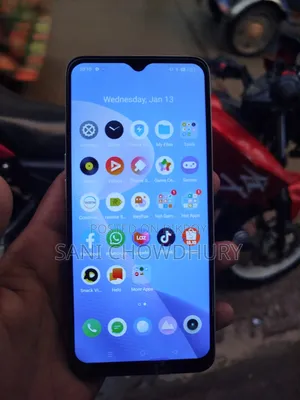 New Realme V30 128 GB Gold