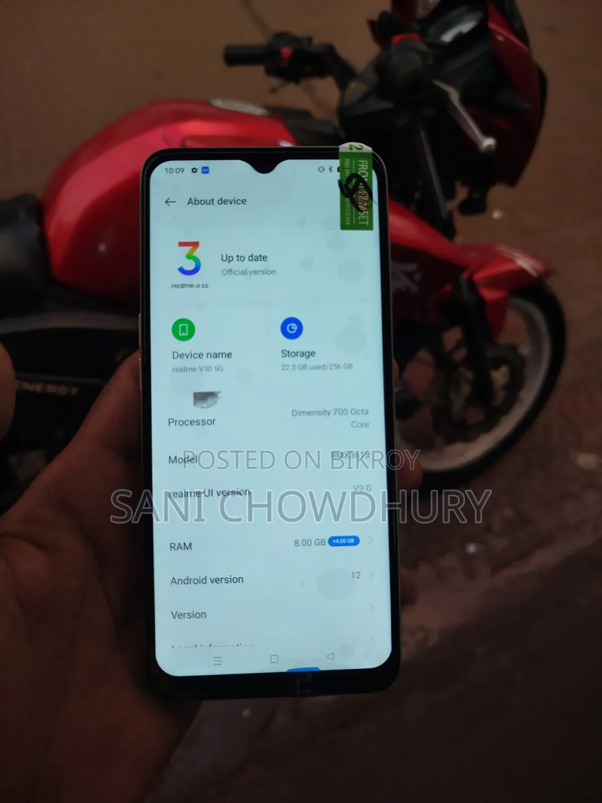 New Realme V30 128 GB Gold