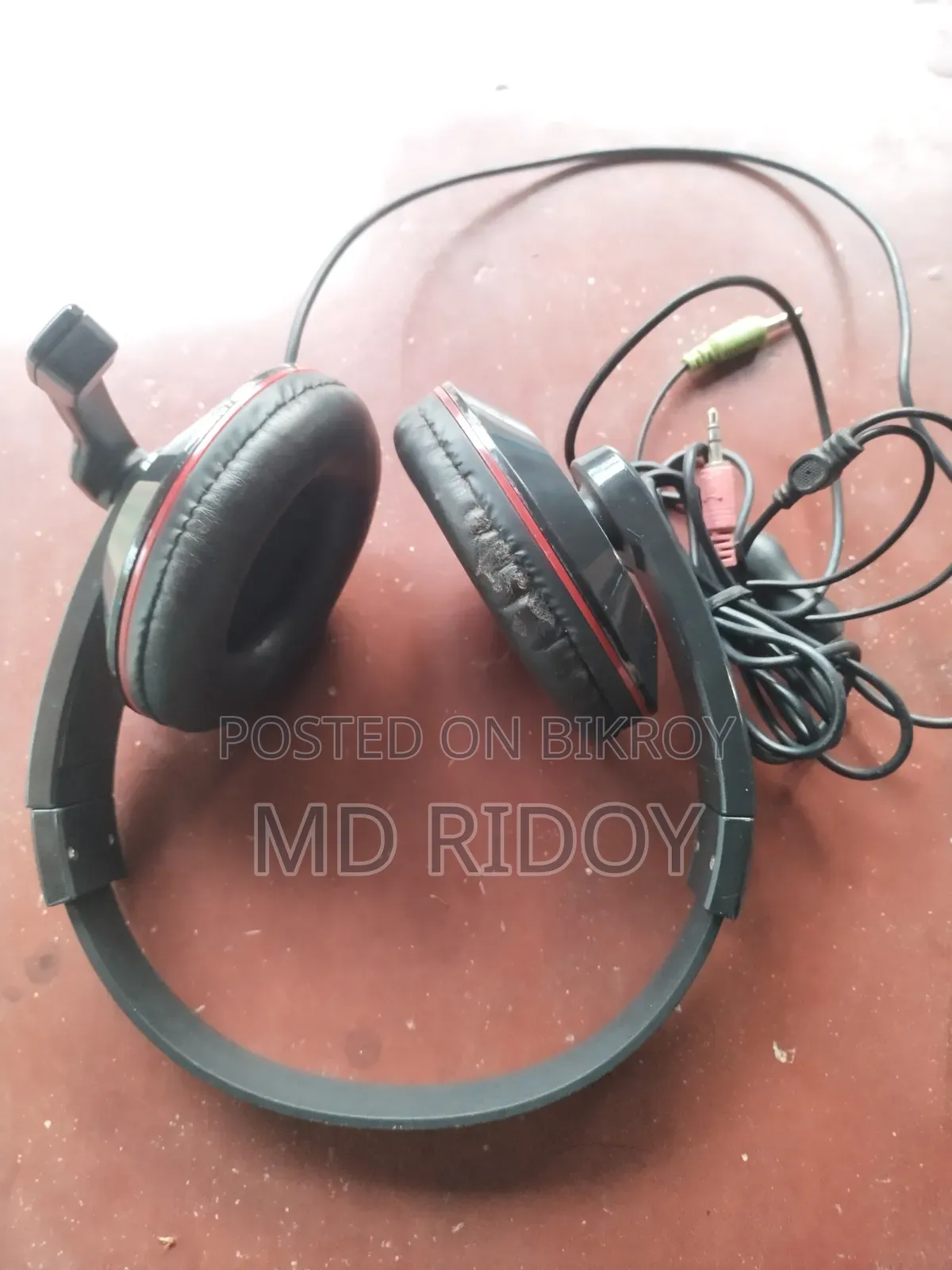 No issues, excellent sound quality