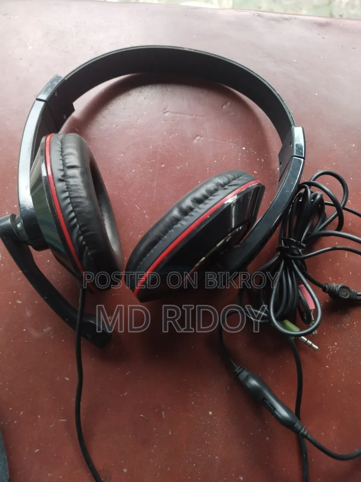 No issues, excellent sound quality