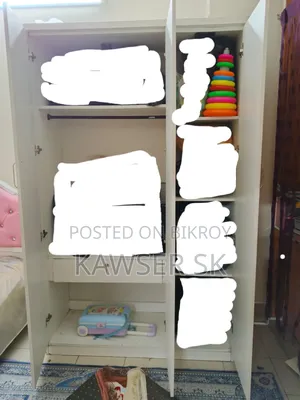 Almari 3door Wooden Board White Color