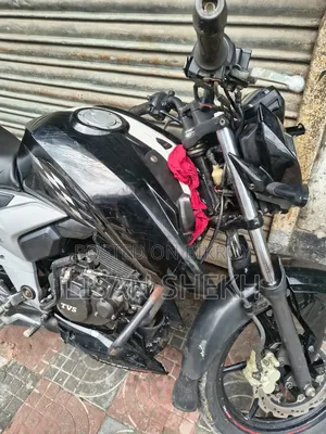 New TVS Apache 160 4V 2020 Black