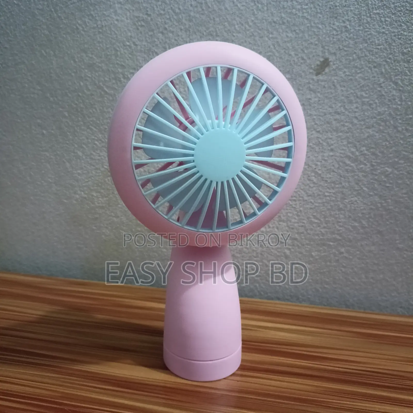Rechargeable Mini Light Fan – Stay cool in the heat, solve your load-shedding woes!