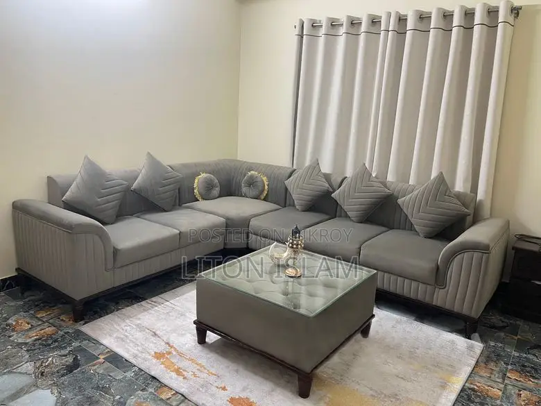 5 Seat Corner Sofa With Table