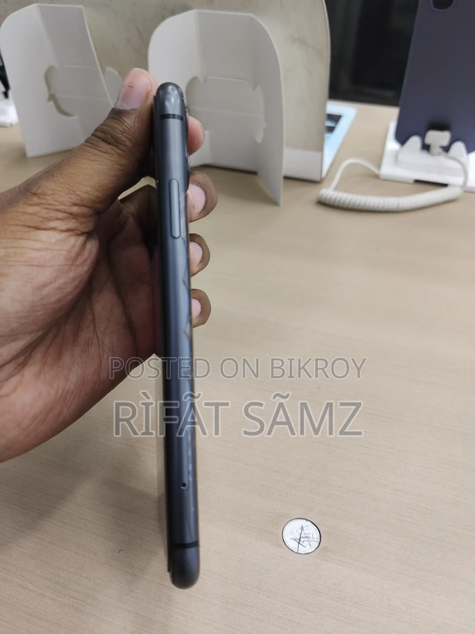 Apple iPhone 11 64 GB Black