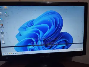 19" Samsung LED Monitor
