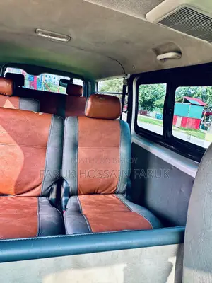 Toyota HiAce 2016 Silver
