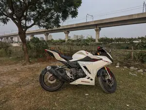 Honda CBR 2021 Red
