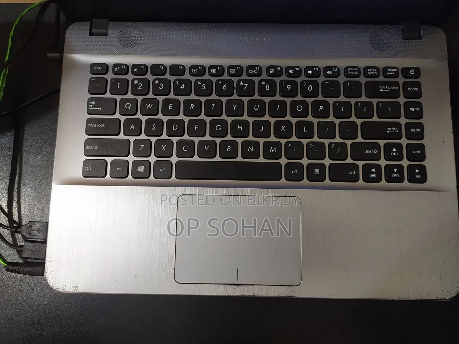 Laptop Asus 4GB Intel HDD+SSD 500GB