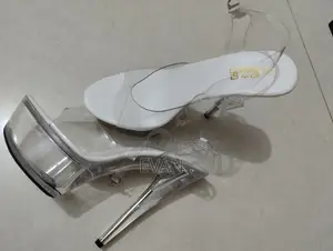 ক্লিয়ার ওমেন্স হাই হিলস, চীন থেকে কেনা