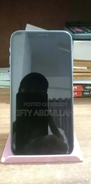 Apple iPhone 11 64 GB White