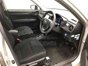 Toyota Axio 2021 Silver