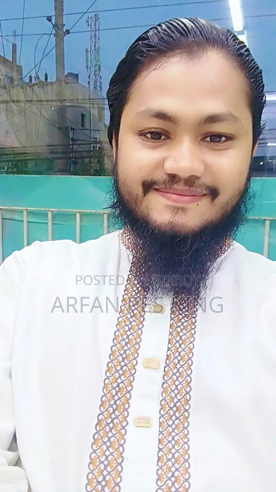 আমার আর্জেন্ট চাকরির খুব প্রয়োজন