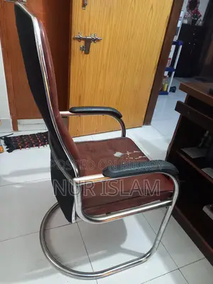Comfortable High-back Executive Chair (Steel Frame, S-shape Base)