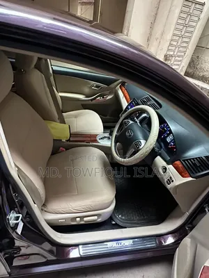 Toyota Allion 2014 Maroon