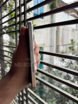 Apple iPhone 16 Pro 128 GB সাদা