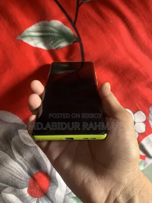 Motorola Moto G85 128 GB Yellow